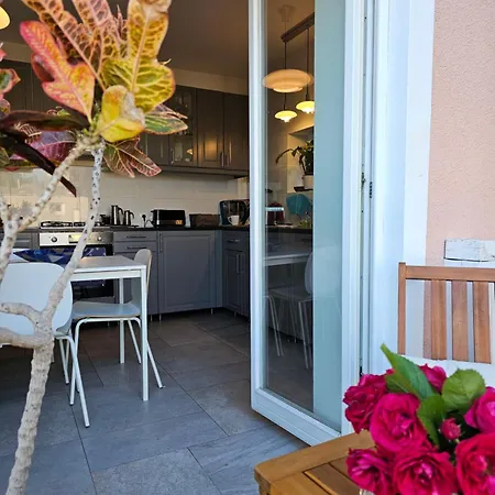 ホームステイ U Anny *